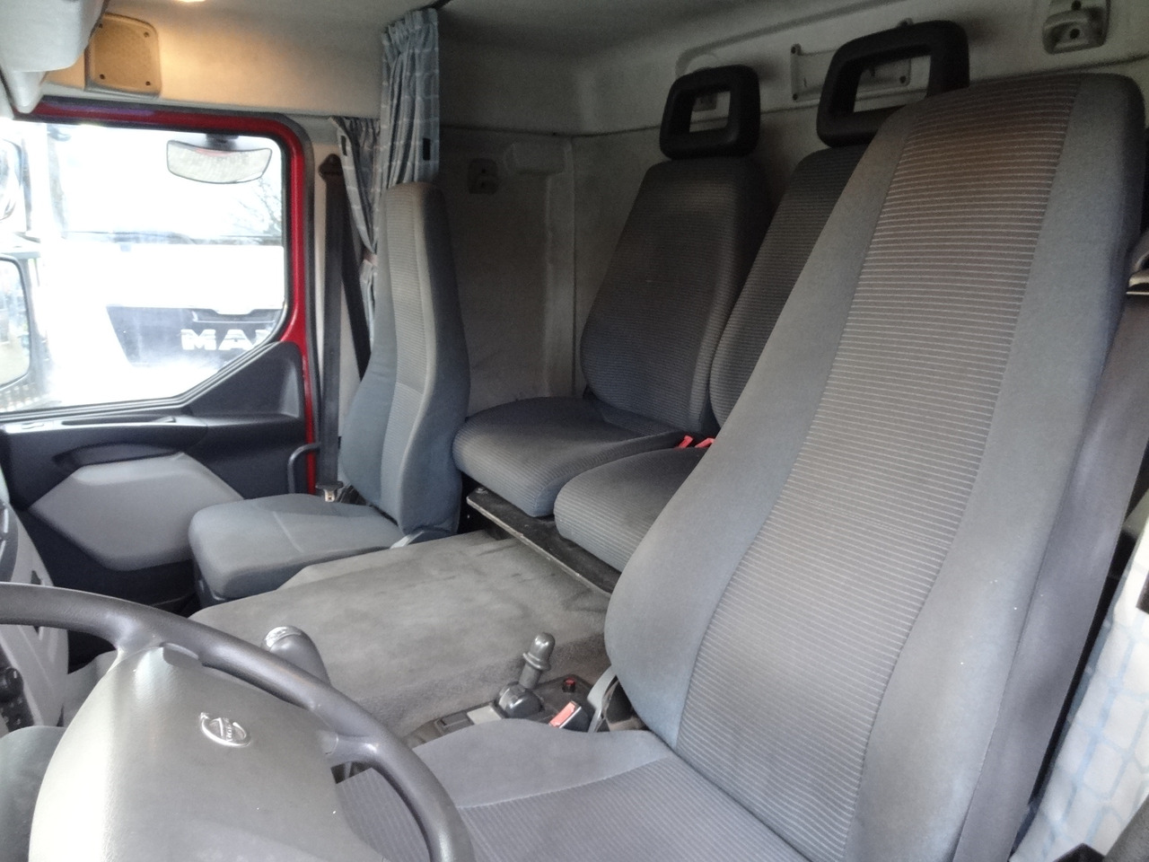 Volvo FE320 Fahrschule/ driving school - Ciągnik siodłowy: zdjęcie 4 Volvo FE320 Fahrschule/ driving school - Ciągnik siodłowy: zdjęcie 4