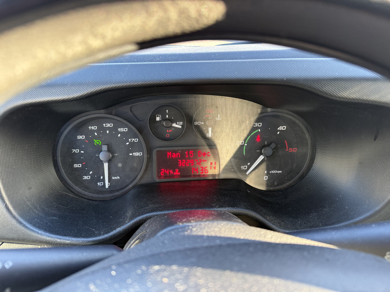 Iveco Daily 70C17 HMF 635 Kran bis 11 Meter - Samochód ciężarowy skrzyniowy/ Platforma, Samochod ciężarowy z HDS: zdjęcie 5 Iveco Daily 70C17 HMF 635 Kran bis 11 Meter - Samochód ciężarowy skrzyniowy/ Platforma, Samochod ciężarowy z HDS: zdjęcie 5