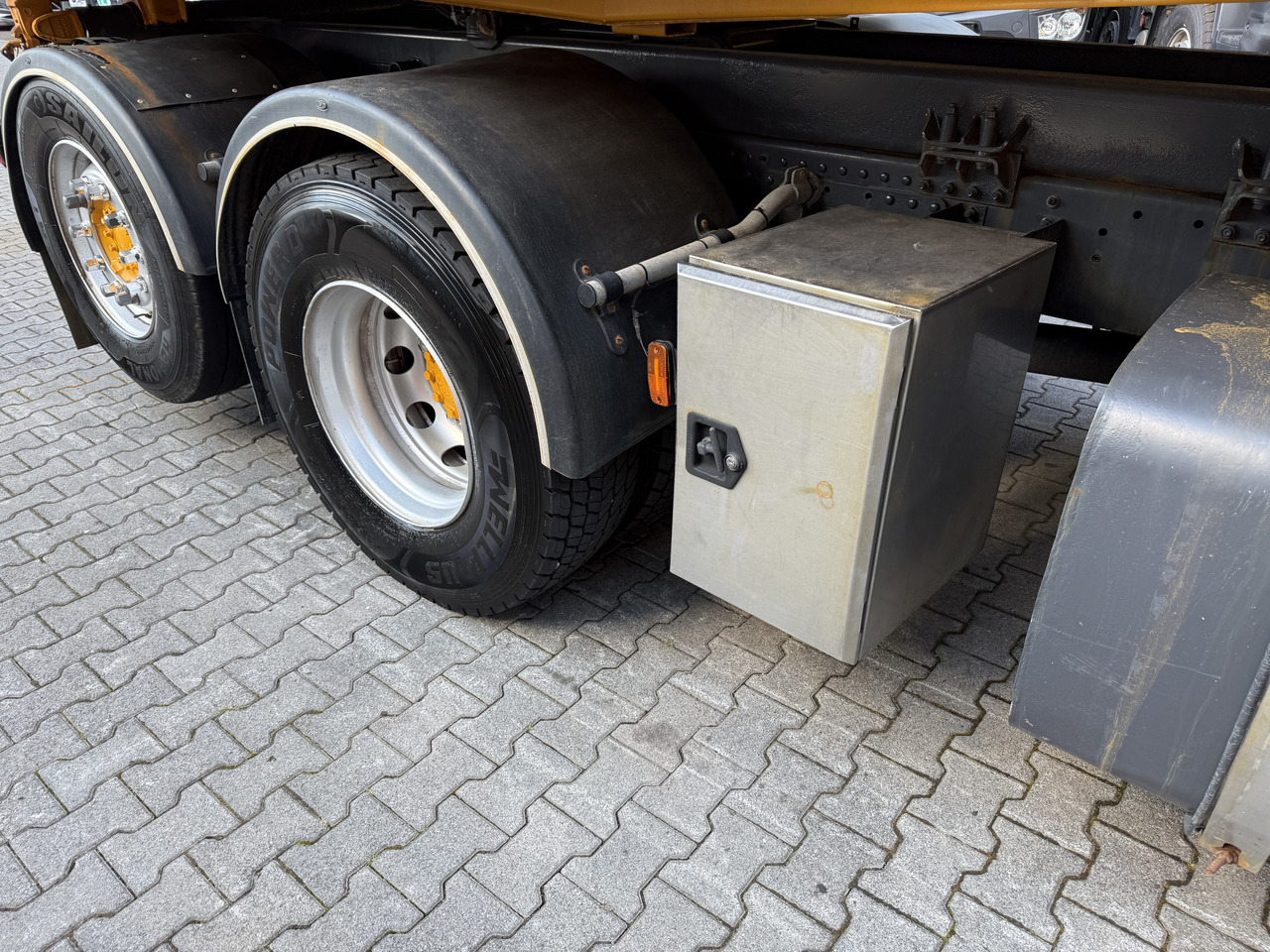 MAN TGA 26.360 6X2 Kipper Kran Palfinger 15500 - Wywrotka, Samochod ciężarowy z HDS: zdjęcie 2 MAN TGA 26.360 6X2 Kipper Kran Palfinger 15500 - Wywrotka, Samochod ciężarowy z HDS: zdjęcie 2