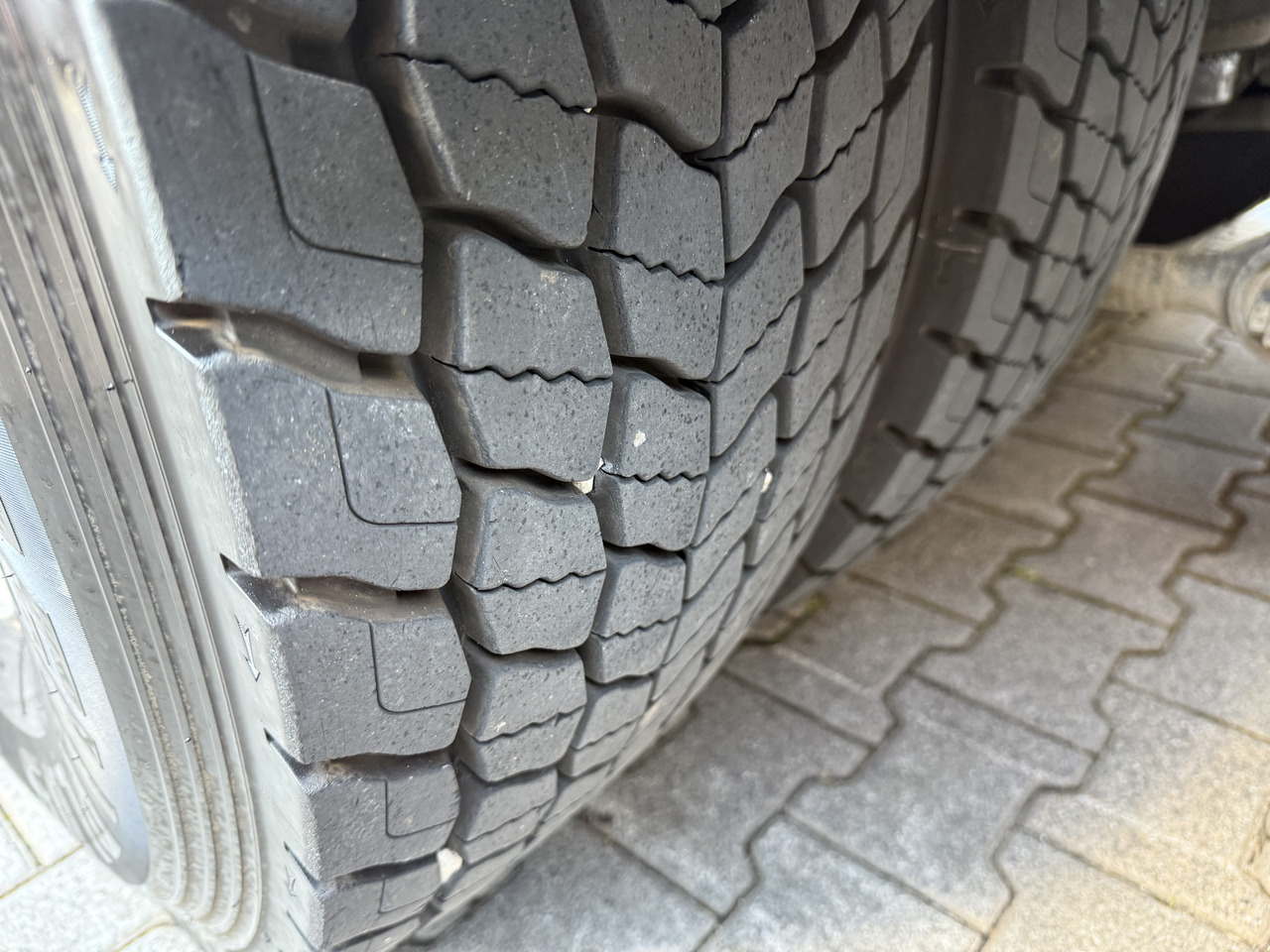 MAN TGA 26.360 6X2 Kipper Kran Palfinger 15500 - Wywrotka, Samochod ciężarowy z HDS: zdjęcie 3 MAN TGA 26.360 6X2 Kipper Kran Palfinger 15500 - Wywrotka, Samochod ciężarowy z HDS: zdjęcie 3