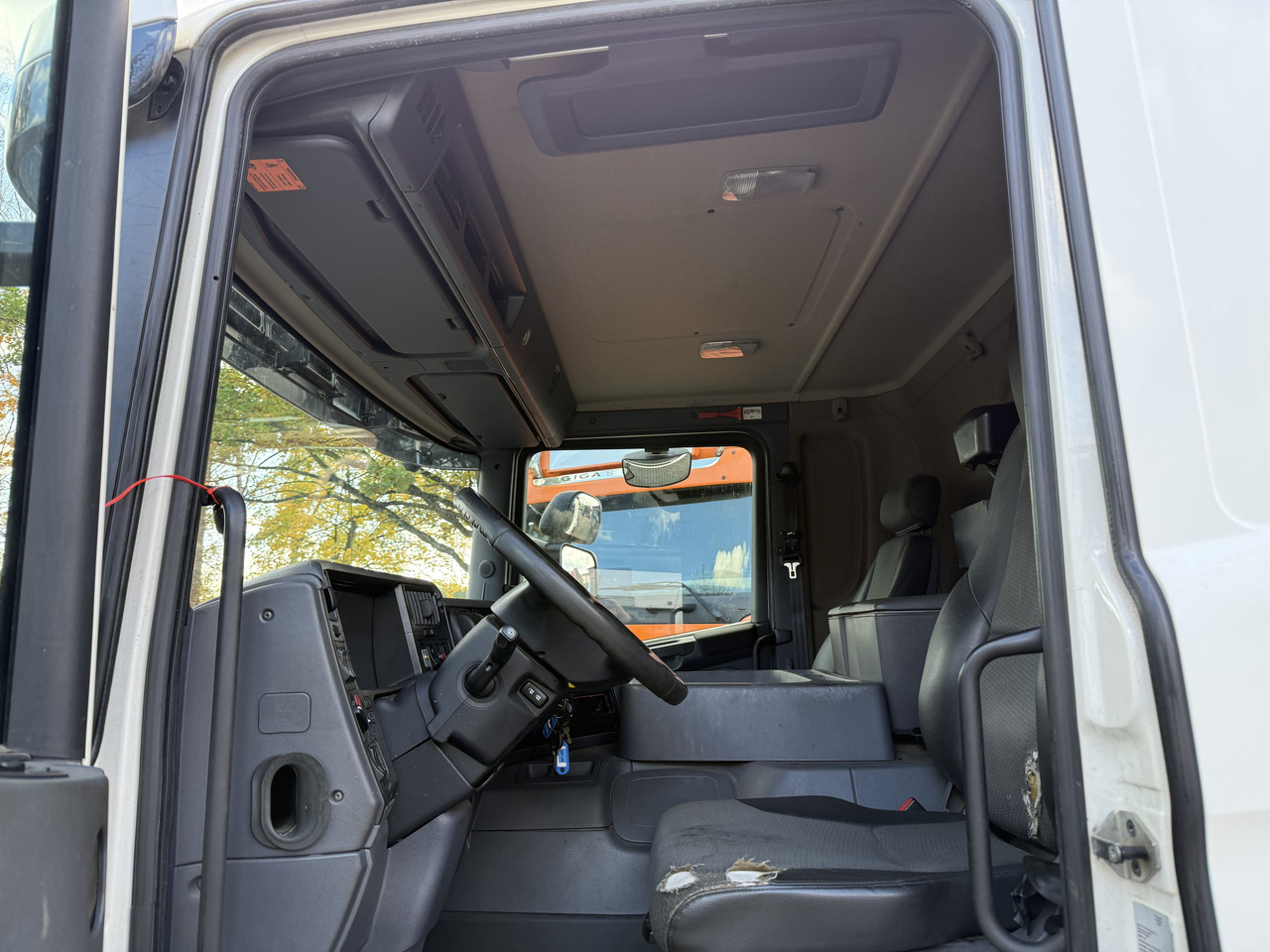 Scania P280 6X2*4 - Samochód ciężarowe pod zabudowę: zdjęcie 4 Scania P280 6X2*4 - Samochód ciężarowe pod zabudowę: zdjęcie 4