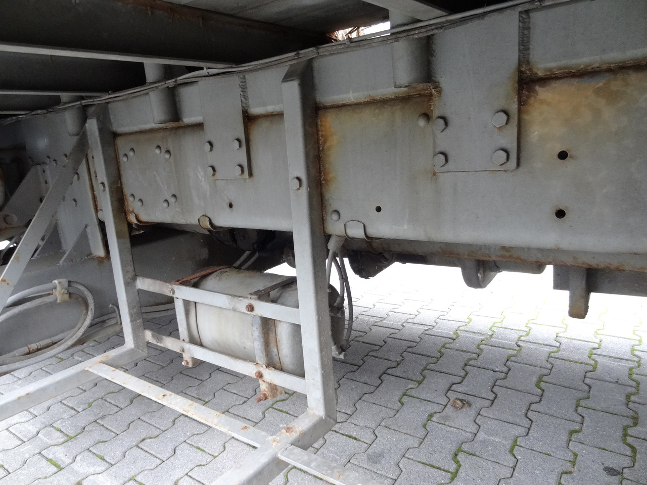 Scania R144 460 6X4 Fassi 360 bis 25 Meter - Samochod ciężarowy z HDS, Samochód ciężarowy skrzyniowy/ Platforma: zdjęcie 5 Scania R144 460 6X4 Fassi 360 bis 25 Meter - Samochod ciężarowy z HDS, Samochód ciężarowy skrzyniowy/ Platforma: zdjęcie 5