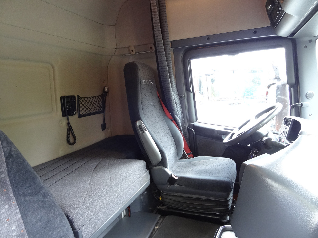 Scania R480 6X2*4 Kran Atlas 240 bis 20 Meter - Samochód ciężarowy skrzyniowy/ Platforma, Samochod ciężarowy z HDS: zdjęcie 4 Scania R480 6X2*4 Kran Atlas 240 bis 20 Meter - Samochód ciężarowy skrzyniowy/ Platforma, Samochod ciężarowy z HDS: zdjęcie 4