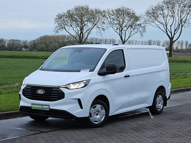 Ford Transit Custom 2.0 L1H1 Navi Euro6 AC! - Furgon: zdjęcie 2 Ford Transit Custom 2.0 L1H1 Navi Euro6 AC! - Furgon: zdjęcie 2