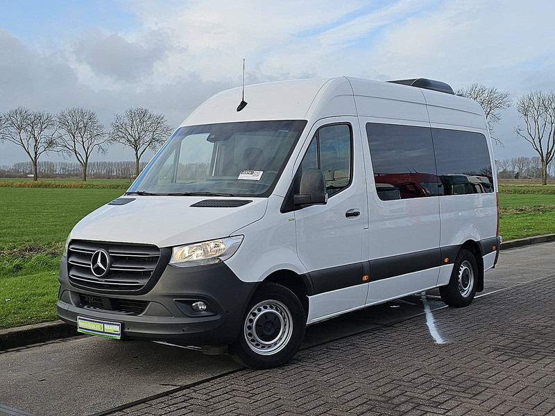 Mercedes-Benz Sprinter 317 L2H2 9-Pers + Lift ! - Minibus, Mikrobus: zdjęcie 2 Mercedes-Benz Sprinter 317 L2H2 9-Pers + Lift ! - Minibus, Mikrobus: zdjęcie 2