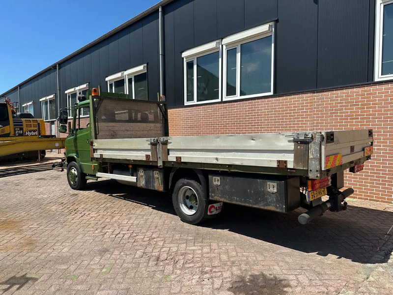 Mercedes-Benz Vario 816D - Samochód ciężarowy skrzyniowy/ Platforma: zdjęcie 2 Mercedes-Benz Vario 816D - Samochód ciężarowy skrzyniowy/ Platforma: zdjęcie 2