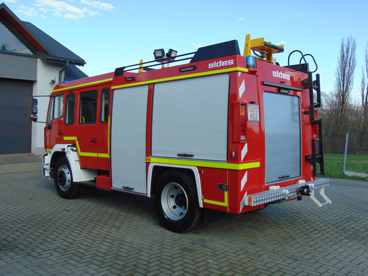 MAN LE250B SIDES - Samochód pożarniczy: zdjęcie 3 MAN LE250B SIDES - Samochód pożarniczy: zdjęcie 3