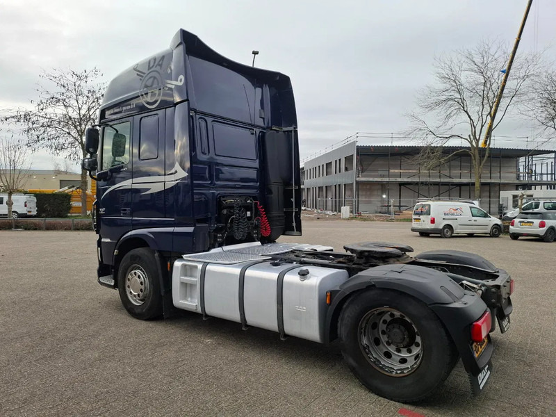 DAF XF106-440 / NL TRUCK / TUV:19-03-2026 / SMART TACHO / ACC / LWDS / FRIDGE / FULL SPOILER / AUTOMATIC / EURO-6 / 2016 - Ciągnik siodłowy: zdjęcie 3 DAF XF106-440 / NL TRUCK / TUV:19-03-2026 / SMART TACHO / ACC / LWDS / FRIDGE / FULL SPOILER / AUTOMATIC / EURO-6 / 2016 - Ciągnik siodłowy: zdjęcie 3