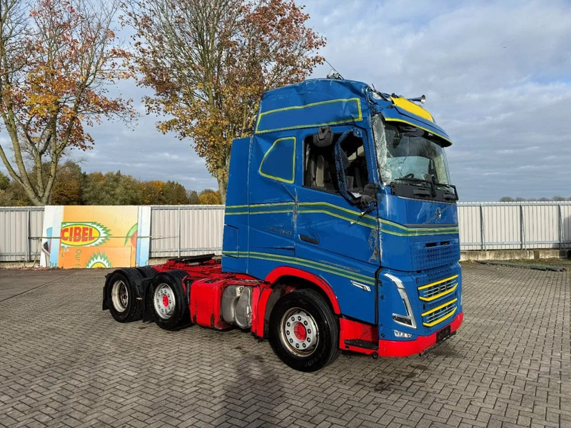 Volvo FH5-460 / ENGINE RUNING / HYDRAULICS / I-SAVE / VEB+ / ONLY:446560 KM / DOUBLE TANK / LWDS / EURO-6 / 2021 - Ciągnik siodłowy: zdjęcie 2 Volvo FH5-460 / ENGINE RUNING / HYDRAULICS / I-SAVE / VEB+ / ONLY:446560 KM / DOUBLE TANK / LWDS / EURO-6 / 2021 - Ciągnik siodłowy: zdjęcie 2
