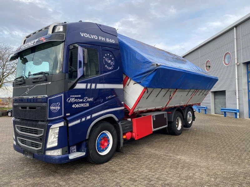 Volvo FH4-540 / VEB+ / ACC / LWDS / 3SIDE TIPPER / DYNAMIC STEERING / LEATHER / FULL-AIR / AUTOMATIC / EURO-6 / 2017 - Wywrotka: zdjęcie 2 Volvo FH4-540 / VEB+ / ACC / LWDS / 3SIDE TIPPER / DYNAMIC STEERING / LEATHER / FULL-AIR / AUTOMATIC / EURO-6 / 2017 - Wywrotka: zdjęcie 2