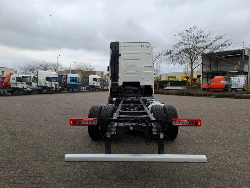 Volvo FH5-500 / XL / VEB+ / I-SAVE / I-PARKCOOL / ONLY:175784 KM / GERMAN TRUCK / FULL-AIR / WB:490 / ALCOA / LEATHER / 2023 - Samochód ciężarowe pod zabudowę: zdjęcie 4 Volvo FH5-500 / XL / VEB+ / I-SAVE / I-PARKCOOL / ONLY:175784 KM / GERMAN TRUCK / FULL-AIR / WB:490 / ALCOA / LEATHER / 2023 - Samochód ciężarowe pod zabudowę: zdjęcie 4