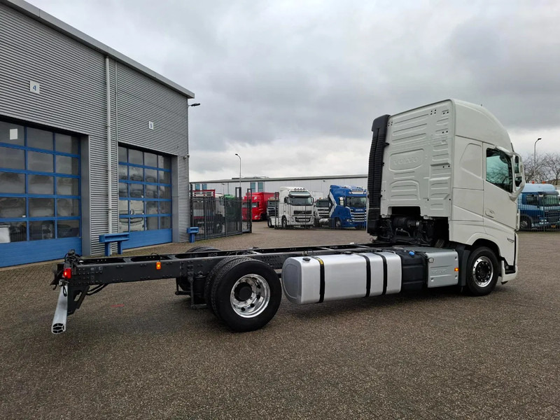 Volvo FH5-500 / XL / VEB+ / I-SAVE / I-PARKCOOL / ONLY:175784 KM / GERMAN TRUCK / FULL-AIR / WB:490 / ALCOA / LEATHER / 2023 - Samochód ciężarowe pod zabudowę: zdjęcie 5 Volvo FH5-500 / XL / VEB+ / I-SAVE / I-PARKCOOL / ONLY:175784 KM / GERMAN TRUCK / FULL-AIR / WB:490 / ALCOA / LEATHER / 2023 - Samochód ciężarowe pod zabudowę: zdjęcie 5