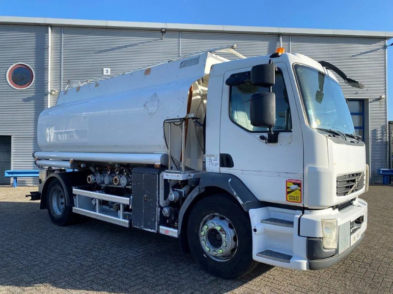 Volvo FL7-290 / 5 COMPARTIMENTS / 13000 LITER TOTAL / PUMP / AUTOMATIC / EURO-5 / 2009 - Samochód ciężarowy cysterna: zdjęcie 2 Volvo FL7-290 / 5 COMPARTIMENTS / 13000 LITER TOTAL / PUMP / AUTOMATIC / EURO-5 / 2009 - Samochód ciężarowy cysterna: zdjęcie 2