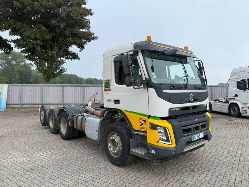 Volvo FMX 450 / ENGINE RUNNING / 8X4 / VEB / ONLY:260642 KM / PTO / LIFT+LENKACHSE / ALCOA / AUTOMATIC / EURO-6 / 2014 - Samochód ciężarowe pod zabudowę: zdjęcie 2 Volvo FMX 450 / ENGINE RUNNING / 8X4 / VEB / ONLY:260642 KM / PTO / LIFT+LENKACHSE / ALCOA / AUTOMATIC / EURO-6 / 2014 - Samochód ciężarowe pod zabudowę: zdjęcie 2