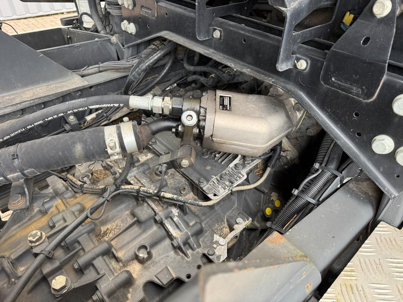 DAF CF85-460 6x2 VDL Hook system, LZV-Ontheffing, 300.000 Km!!! - Ciężarówka hakowiec: zdjęcie 5 DAF CF85-460 6x2 VDL Hook system, LZV-Ontheffing, 300.000 Km!!! - Ciężarówka hakowiec: zdjęcie 5