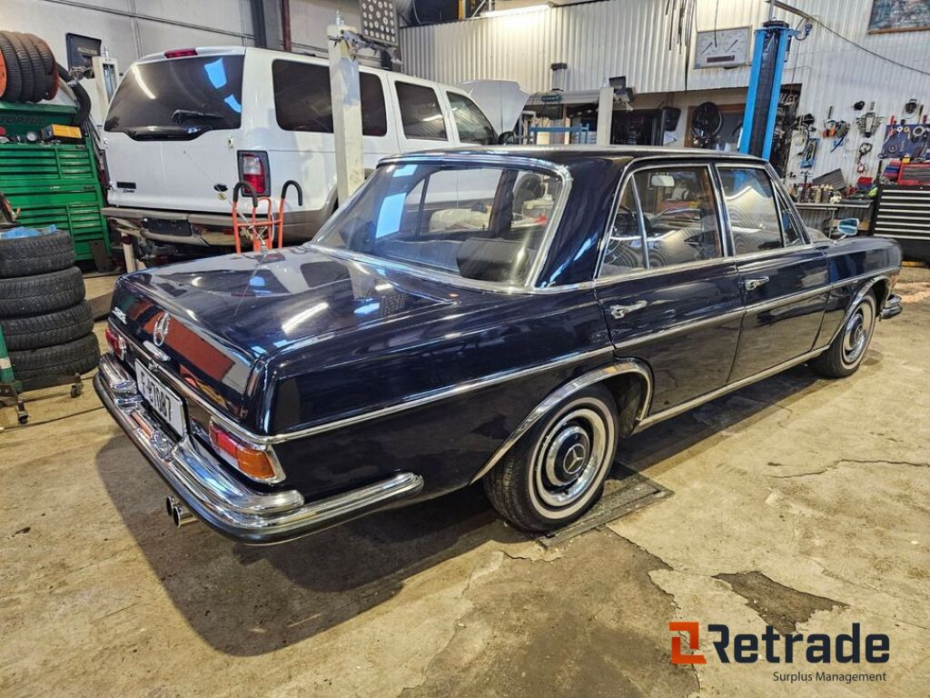 1966mod. MERCEDES 250 - Samochód osobowy: zdjęcie 2 1966mod. MERCEDES 250 - Samochód osobowy: zdjęcie 2