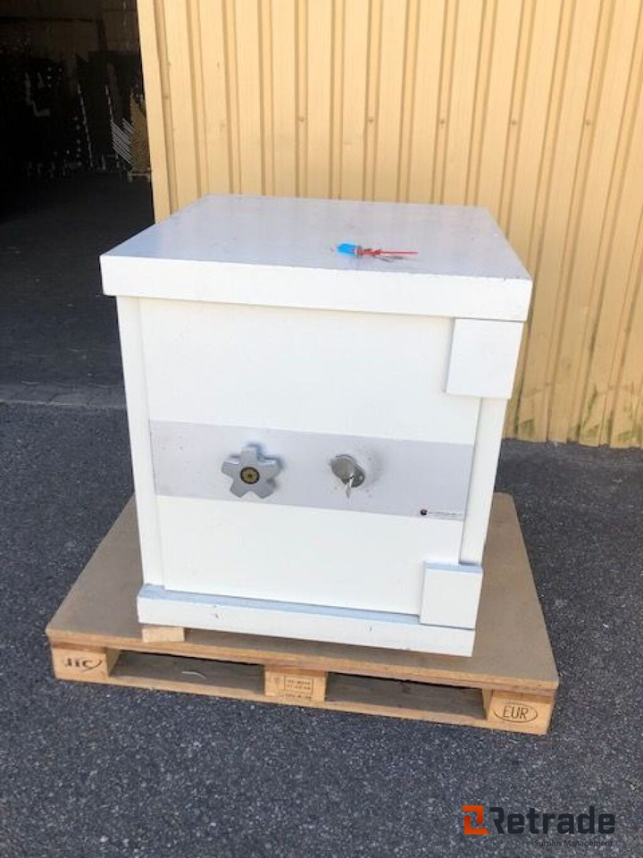 Pengeskab / Safe - Narzędzie/ Wyposażenie: zdjęcie 1 Pengeskab / Safe - Narzędzie/ Wyposażenie: zdjęcie 1