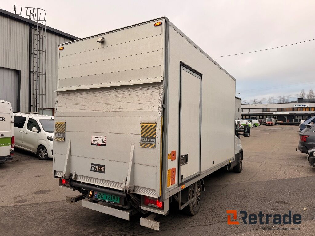 Skapbil IVECO 35S16 (parkert i Oslo) - Dostawczy kontener: zdjęcie 5 Skapbil IVECO 35S16 (parkert i Oslo) - Dostawczy kontener: zdjęcie 5