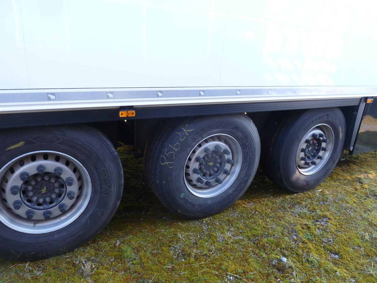 Naczepa chłodnia Schmitz Cargobull SKO: zdjęcie 13