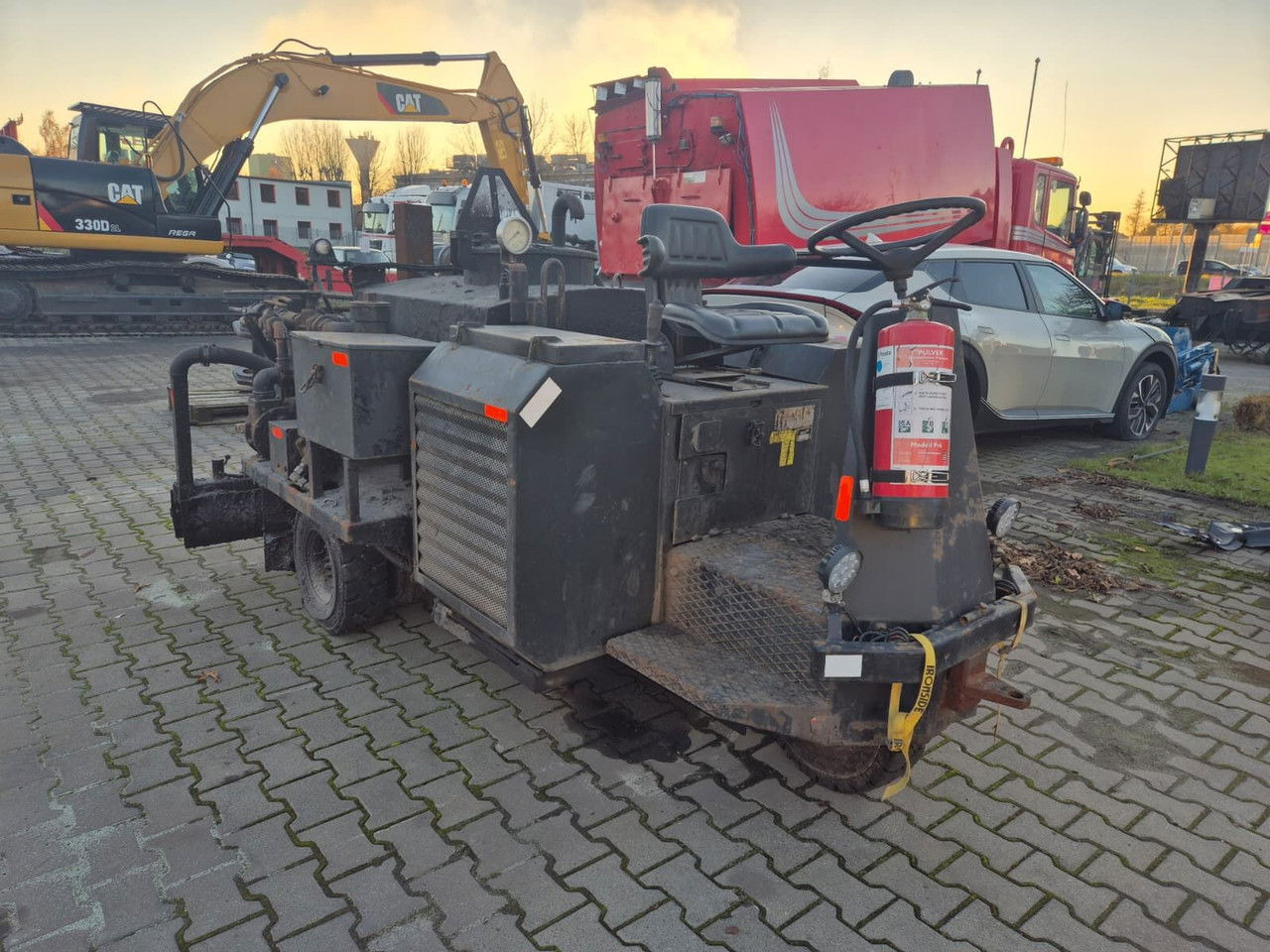 Diversen HM10HD / 1999 / 1 Owner Savalco HM10HD / 1999 / 1 Owner - Skrapiarka: zdjęcie 4 Diversen HM10HD / 1999 / 1 Owner Savalco HM10HD / 1999 / 1 Owner - Skrapiarka: zdjęcie 4