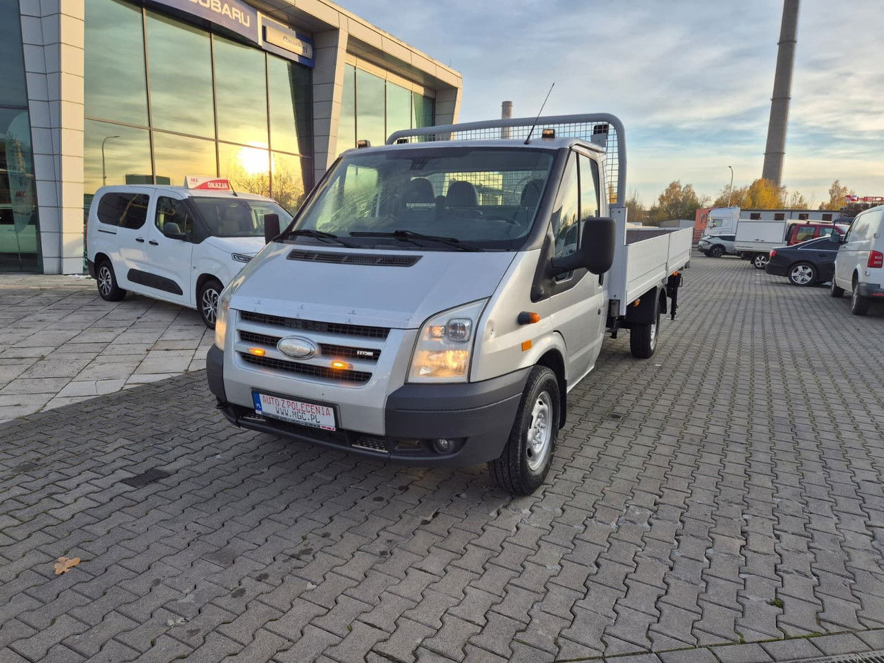 Ford Transit 350 2.4 TDCi / HDS Hiab / 1 Owner / Serviced - Samochód dostawczy skrzyniowy: zdjęcie 2 Ford Transit 350 2.4 TDCi / HDS Hiab / 1 Owner / Serviced - Samochód dostawczy skrzyniowy: zdjęcie 2