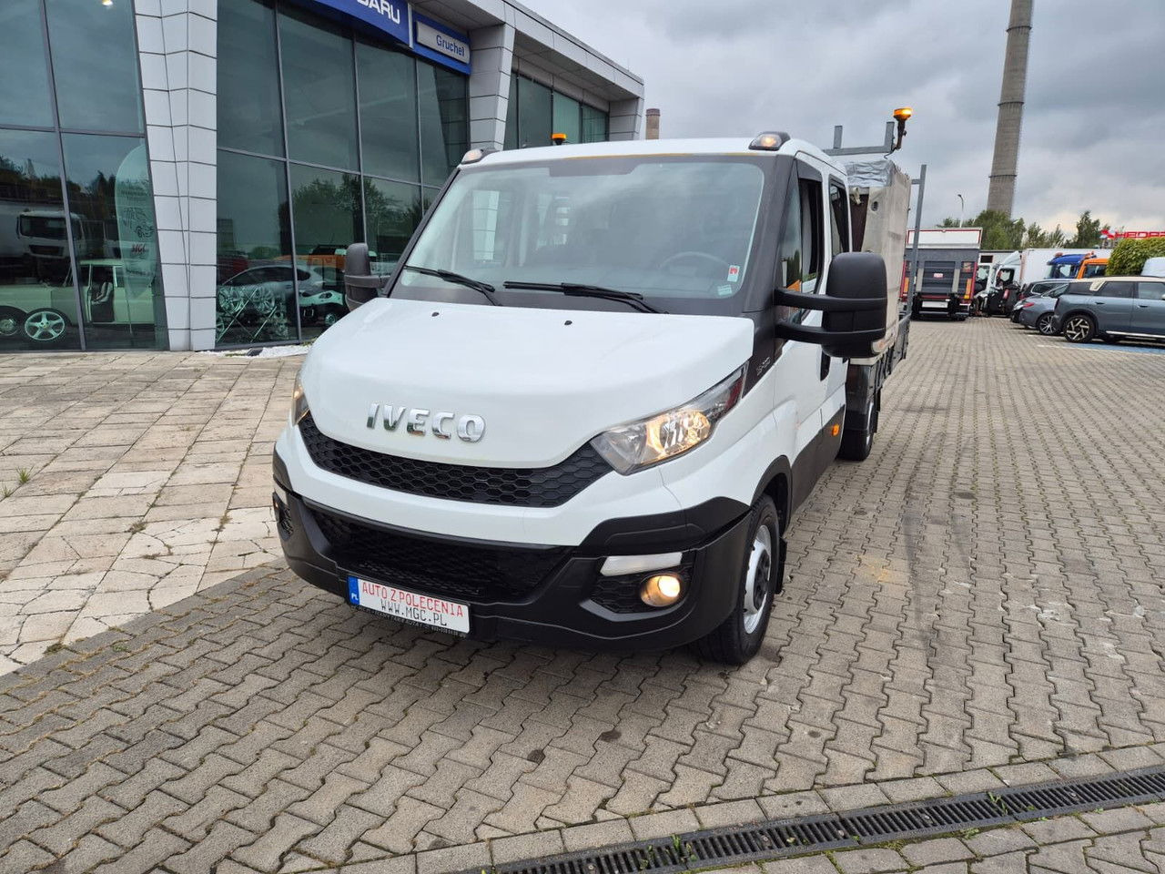 IVECO Daily 35 35S15 / Doka / 1 Owner / LOW KM / 7 Seats - Samochód dostawczy skrzyniowy: zdjęcie 2 IVECO Daily 35 35S15 / Doka / 1 Owner / LOW KM / 7 Seats - Samochód dostawczy skrzyniowy: zdjęcie 2