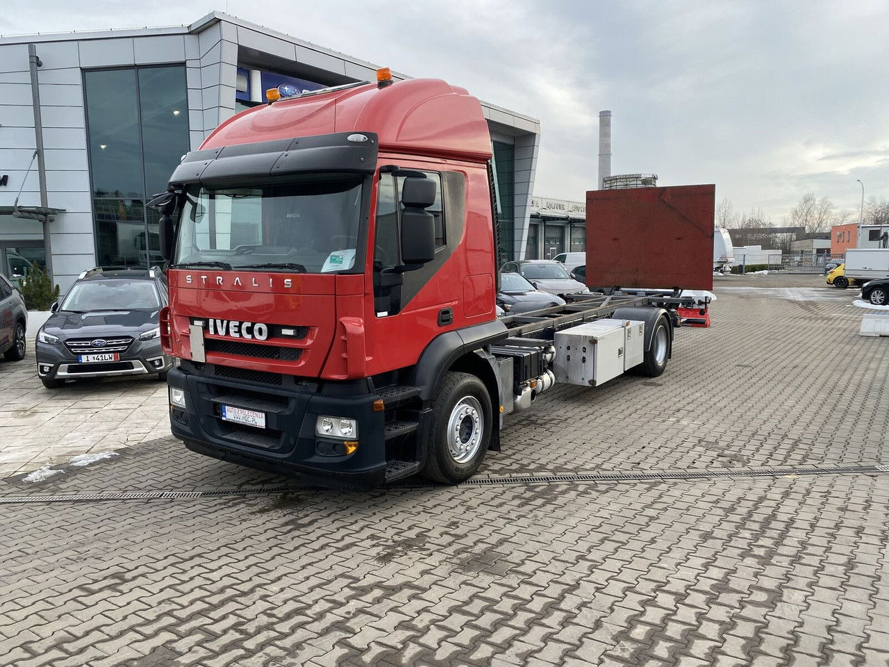IVECO Stralis 360 AT 190 / Euro 5 / NEW Service / Long Frame - Samochód ciężarowe pod zabudowę: zdjęcie 1 IVECO Stralis 360 AT 190 / Euro 5 / NEW Service / Long Frame - Samochód ciężarowe pod zabudowę: zdjęcie 1