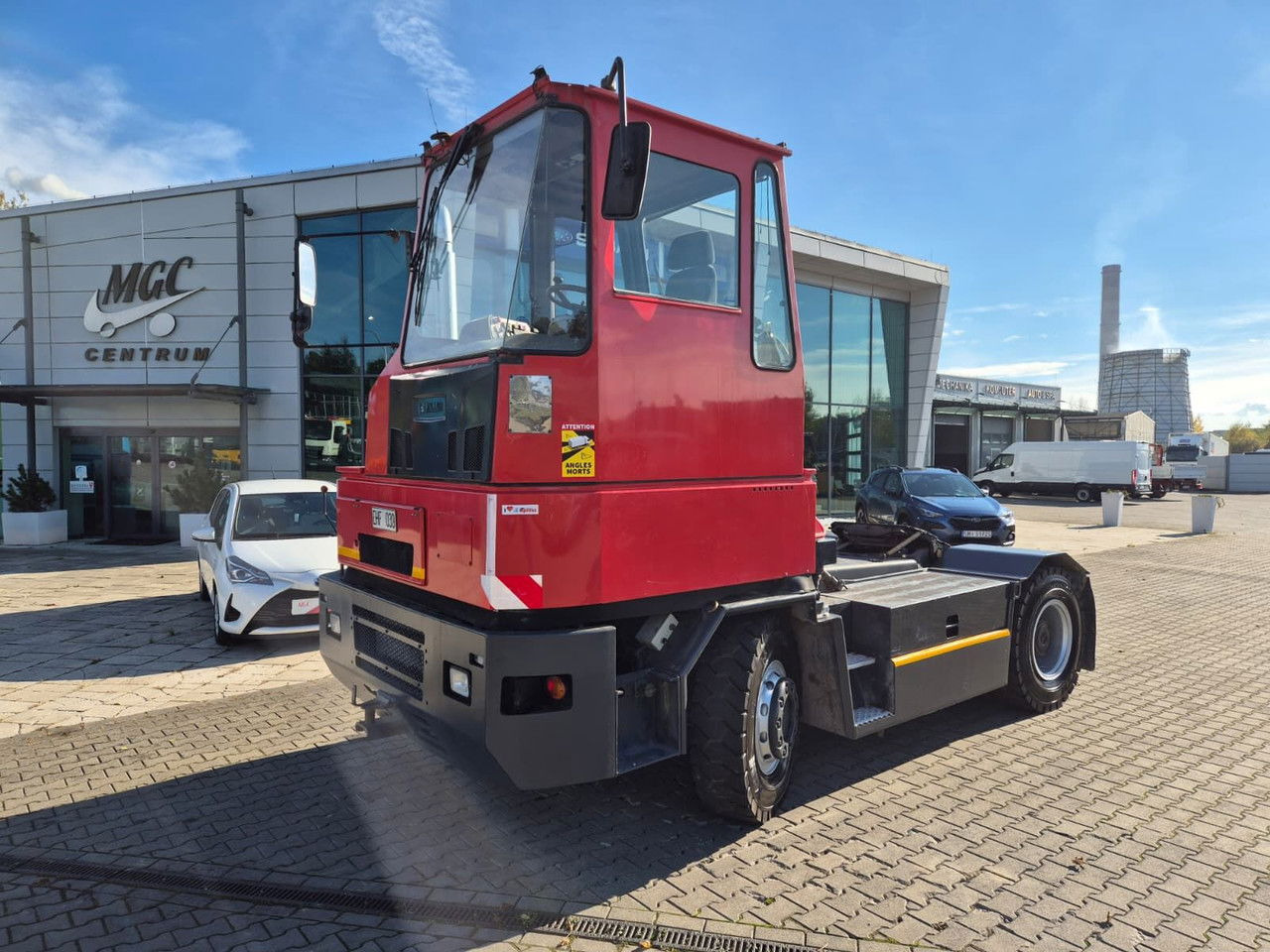KALMAR TR618i - 4X4 - LIKE NEW! - Wózek terminalowy: zdjęcie 2 KALMAR TR618i - 4X4 - LIKE NEW! - Wózek terminalowy: zdjęcie 2