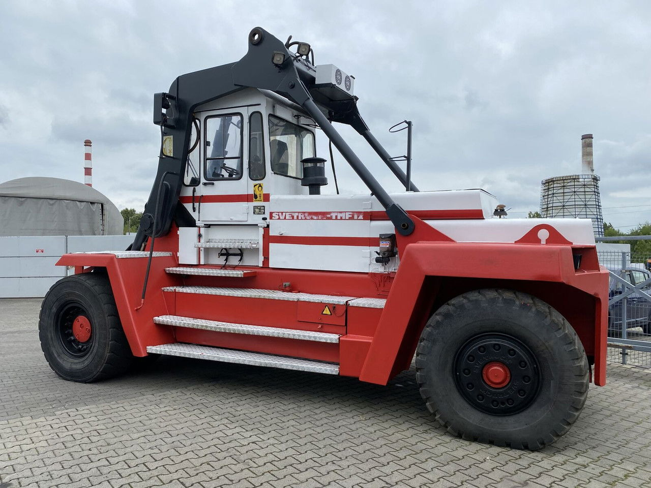 SVETRUCK TMF 12/9 HB / 1 Owner / Elme Spreader / Wood LOG A RM - Reach stacker: zdjęcie 2 SVETRUCK TMF 12/9 HB / 1 Owner / Elme Spreader / Wood LOG A RM - Reach stacker: zdjęcie 2