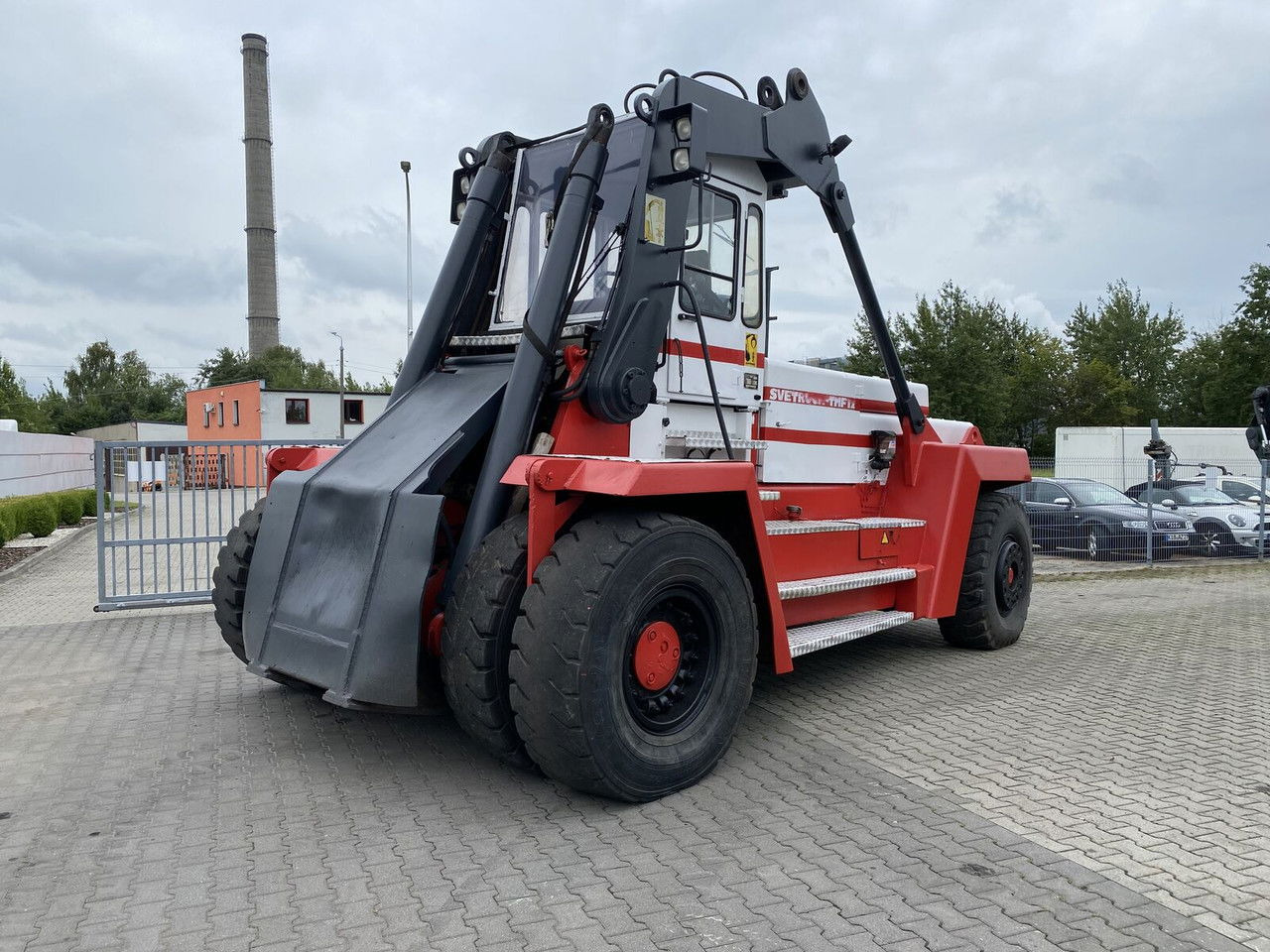 SVETRUCK TMF 12/9 HB / 1 Owner / Elme Spreader / Wood LOG A RM - Reach stacker: zdjęcie 3 SVETRUCK TMF 12/9 HB / 1 Owner / Elme Spreader / Wood LOG A RM - Reach stacker: zdjęcie 3