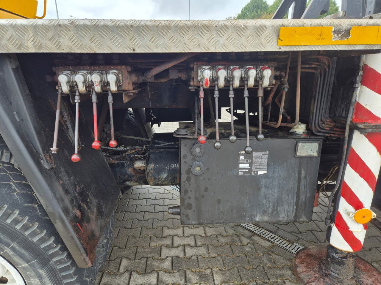 Dźwig samojezdny TATRA Tatra T 815 6X6 / 20Tons / Chepper: zdjęcie 28 Dźwig samojezdny TATRA Tatra T 815 6X6 / 20Tons / Chepper: zdjęcie 28