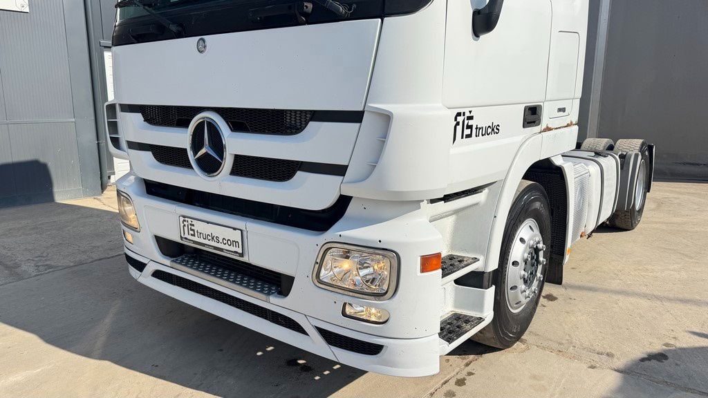 Mercedes-Benz Actros 1841 LS 4x2 tractor unit - retarder - Ciągnik siodłowy: zdjęcie 2 Mercedes-Benz Actros 1841 LS 4x2 tractor unit - retarder - Ciągnik siodłowy: zdjęcie 2