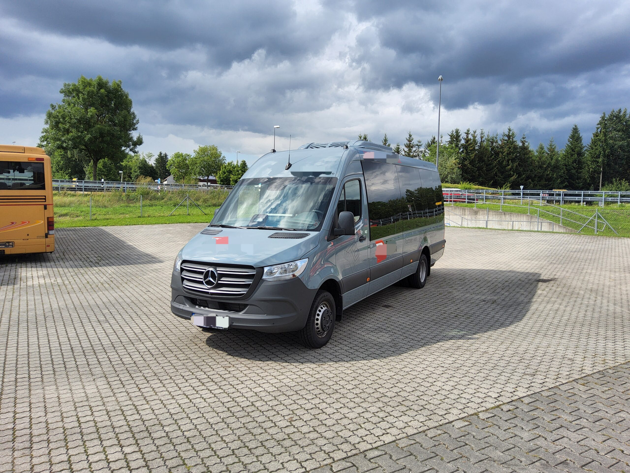 Mercedes Benz 517 cdi BusDesign Comfort 19+1+1 Schlafsitze / USB / Klima / Automatik - Minibus, Mikrobus: zdjęcie 2 Mercedes Benz 517 cdi BusDesign Comfort 19+1+1 Schlafsitze / USB / Klima / Automatik - Minibus, Mikrobus: zdjęcie 2