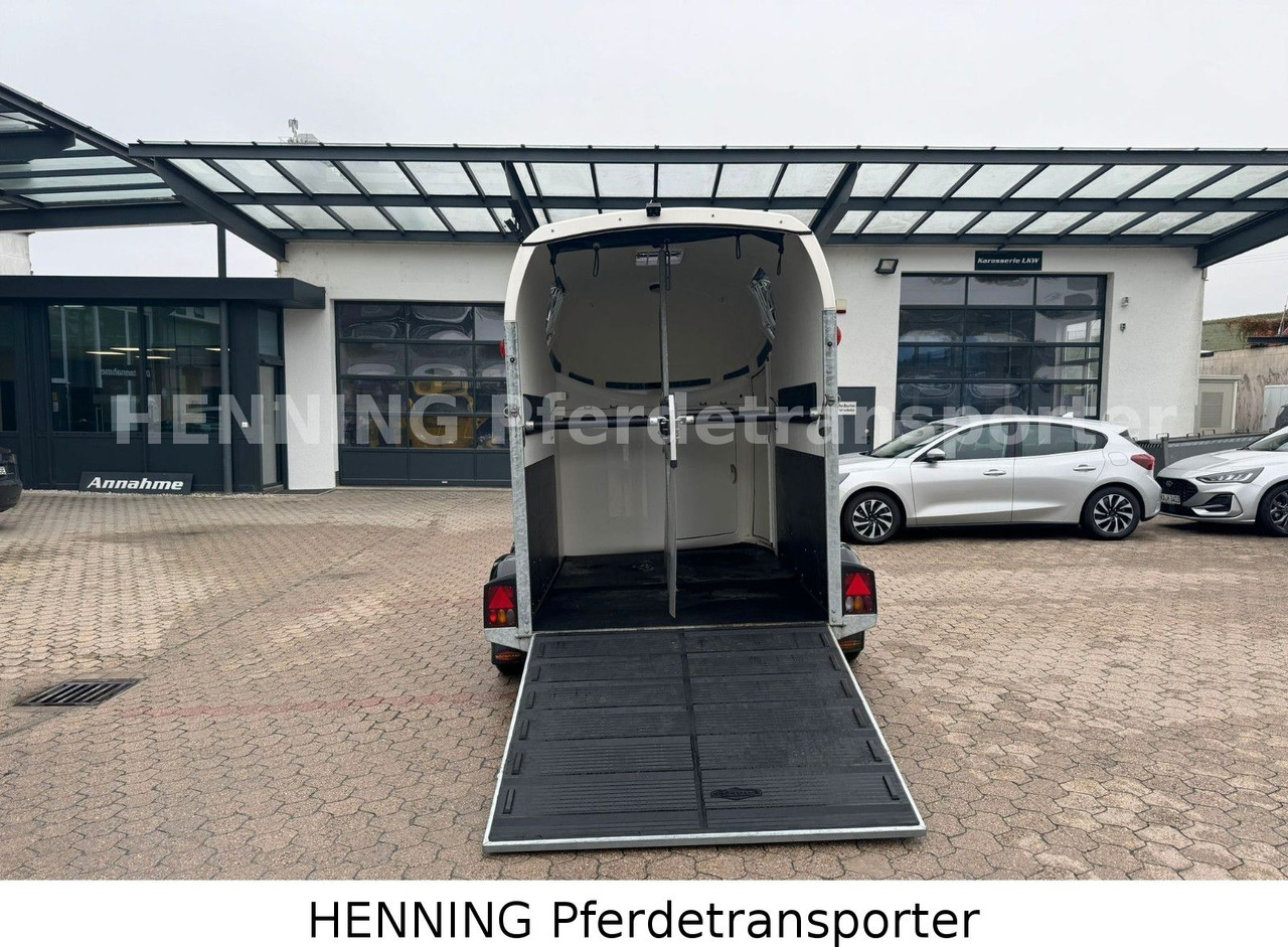 Böckmann 2 - Pferde Anhänger - Przyczepa do przewozu zwierząt: zdjęcie 5 Böckmann 2 - Pferde Anhänger - Przyczepa do przewozu zwierząt: zdjęcie 5