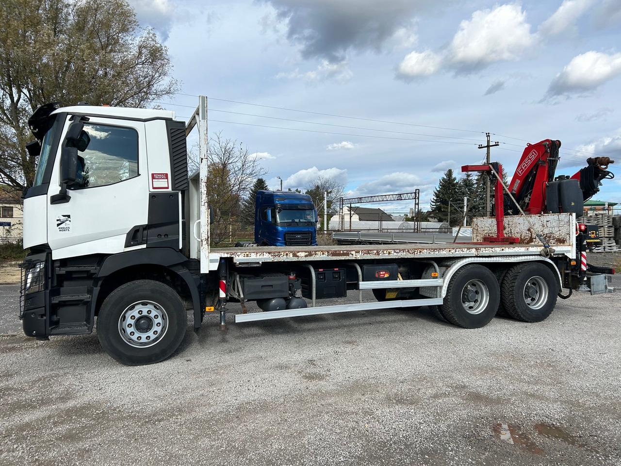 RENAULT C380 6X4 / FASSI F215A + REMOTE / ROTATOR - Samochod ciężarowy z HDS: zdjęcie 2 RENAULT C380 6X4 / FASSI F215A + REMOTE / ROTATOR - Samochod ciężarowy z HDS: zdjęcie 2