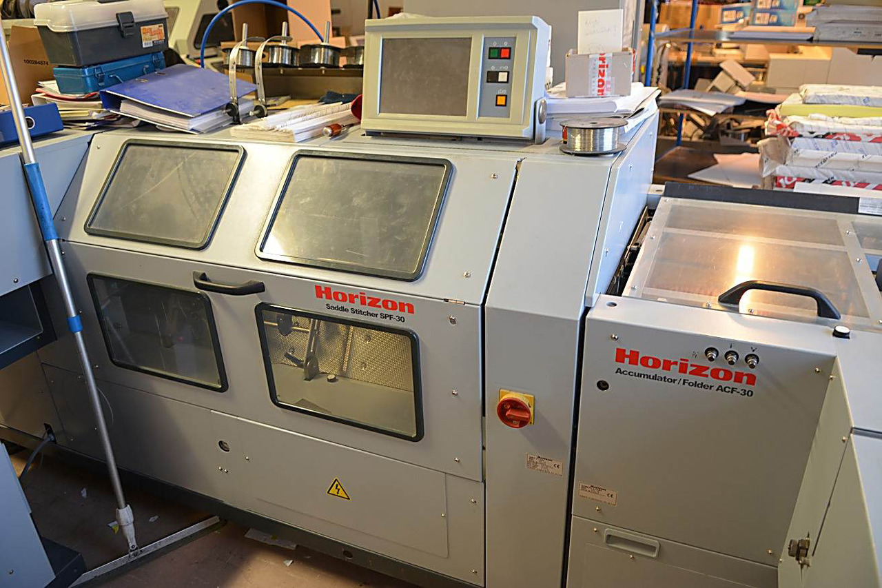 HORIZON STITCH LINER 5500 - twelve stations - Maszyna drukarska: zdjęcie 4 HORIZON STITCH LINER 5500 - twelve stations - Maszyna drukarska: zdjęcie 4