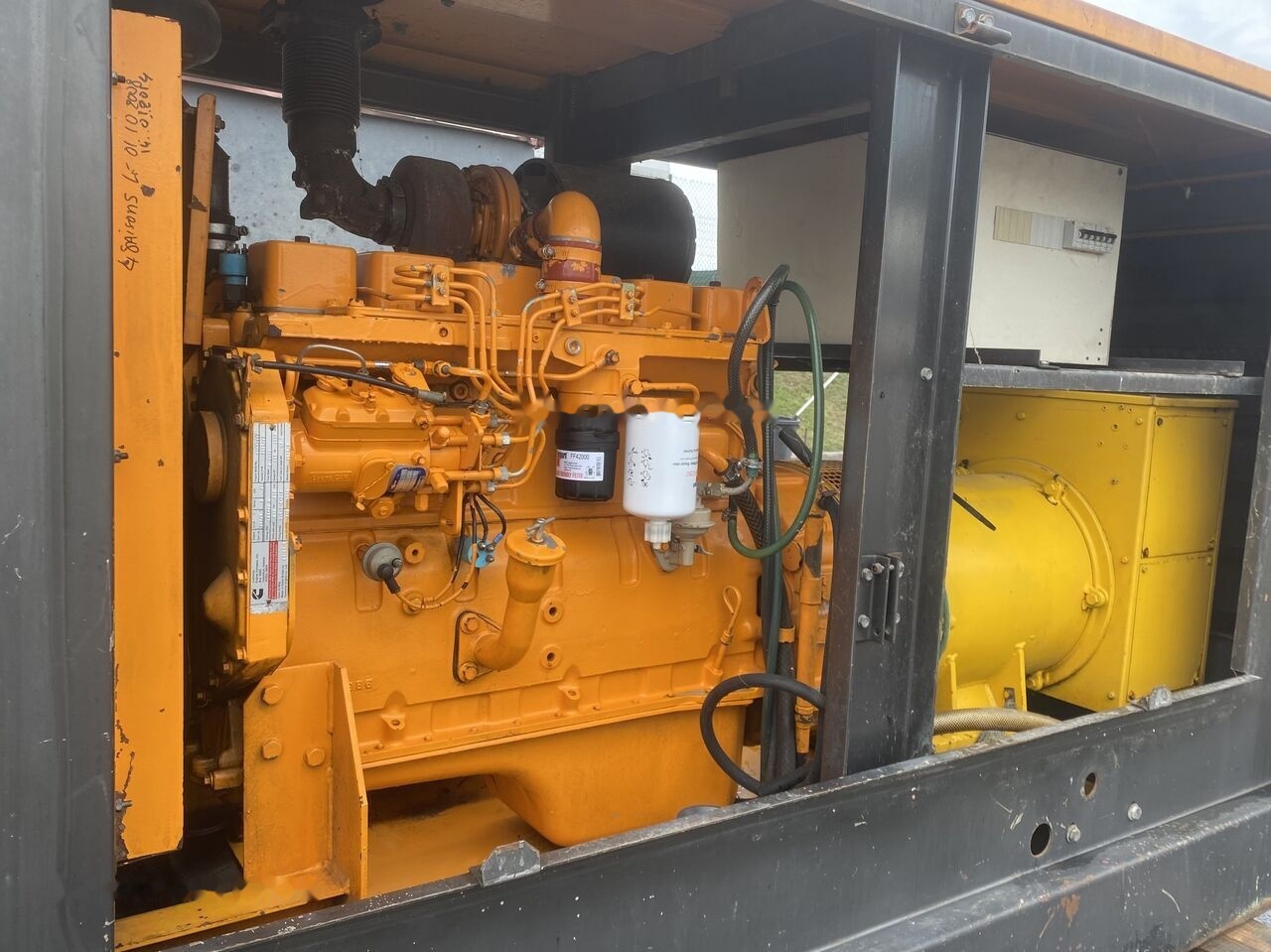 SDMO 100 kVa Cummins 6BT5.9 - Generator budowlany: zdjęcie 3 SDMO 100 kVa Cummins 6BT5.9 - Generator budowlany: zdjęcie 3