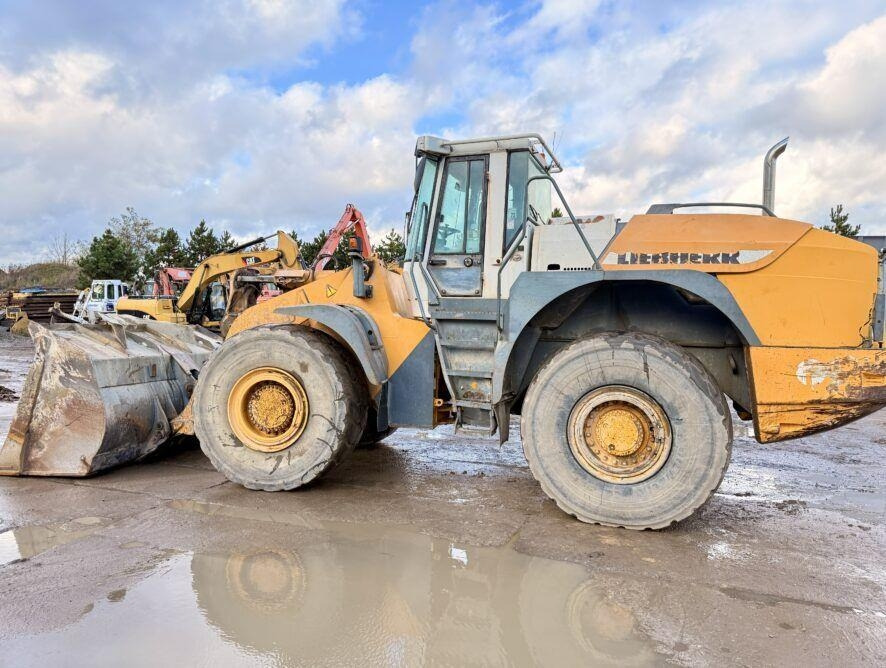 Liebherr L564 - Ładowarka kołowa: zdjęcie 2 Liebherr L564 - Ładowarka kołowa: zdjęcie 2