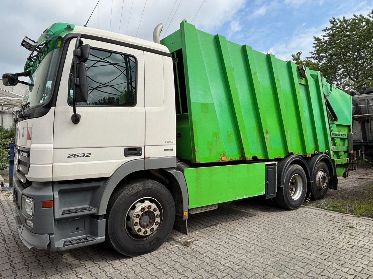 Mercedes-Benz 2532L EU5/Zöller Schüttung/VarioPress/Blatt-Luft - Śmieciarka: zdjęcie 4 Mercedes-Benz 2532L EU5/Zöller Schüttung/VarioPress/Blatt-Luft - Śmieciarka: zdjęcie 4