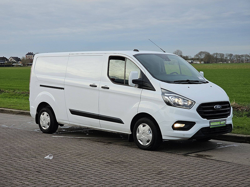 Ford Transit Custom 2.0 L2H1 Navi Euro6 - Mały samochód dostawczy: zdjęcie 4 Ford Transit Custom 2.0 L2H1 Navi Euro6 - Mały samochód dostawczy: zdjęcie 4