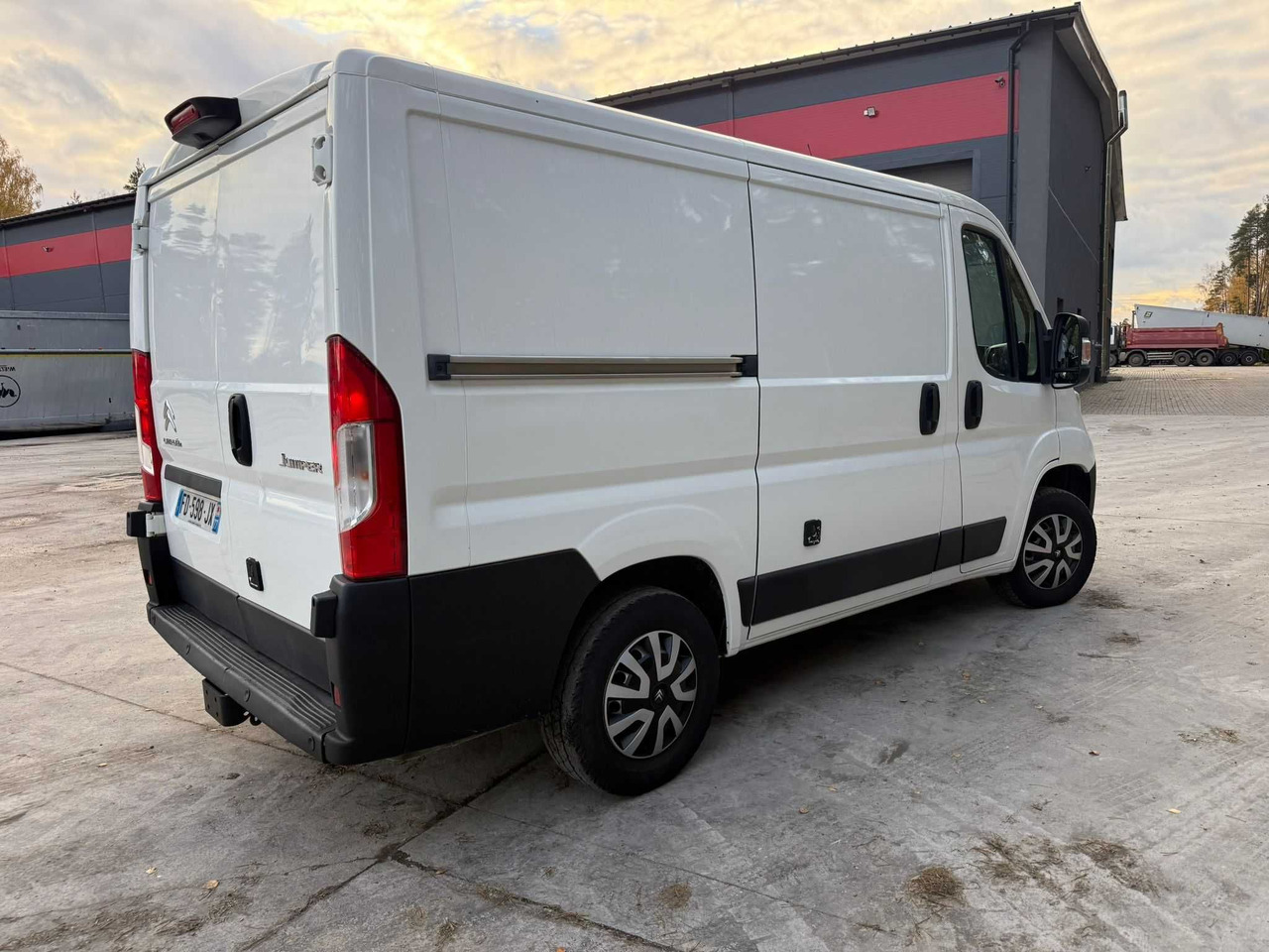 Citroën JUMPER L1H1, 2.0 HDi , klima , navi,kamera z Francji 122484 km - Furgon: zdjęcie 5 Citroën JUMPER L1H1, 2.0 HDi , klima , navi,kamera z Francji 122484 km - Furgon: zdjęcie 5