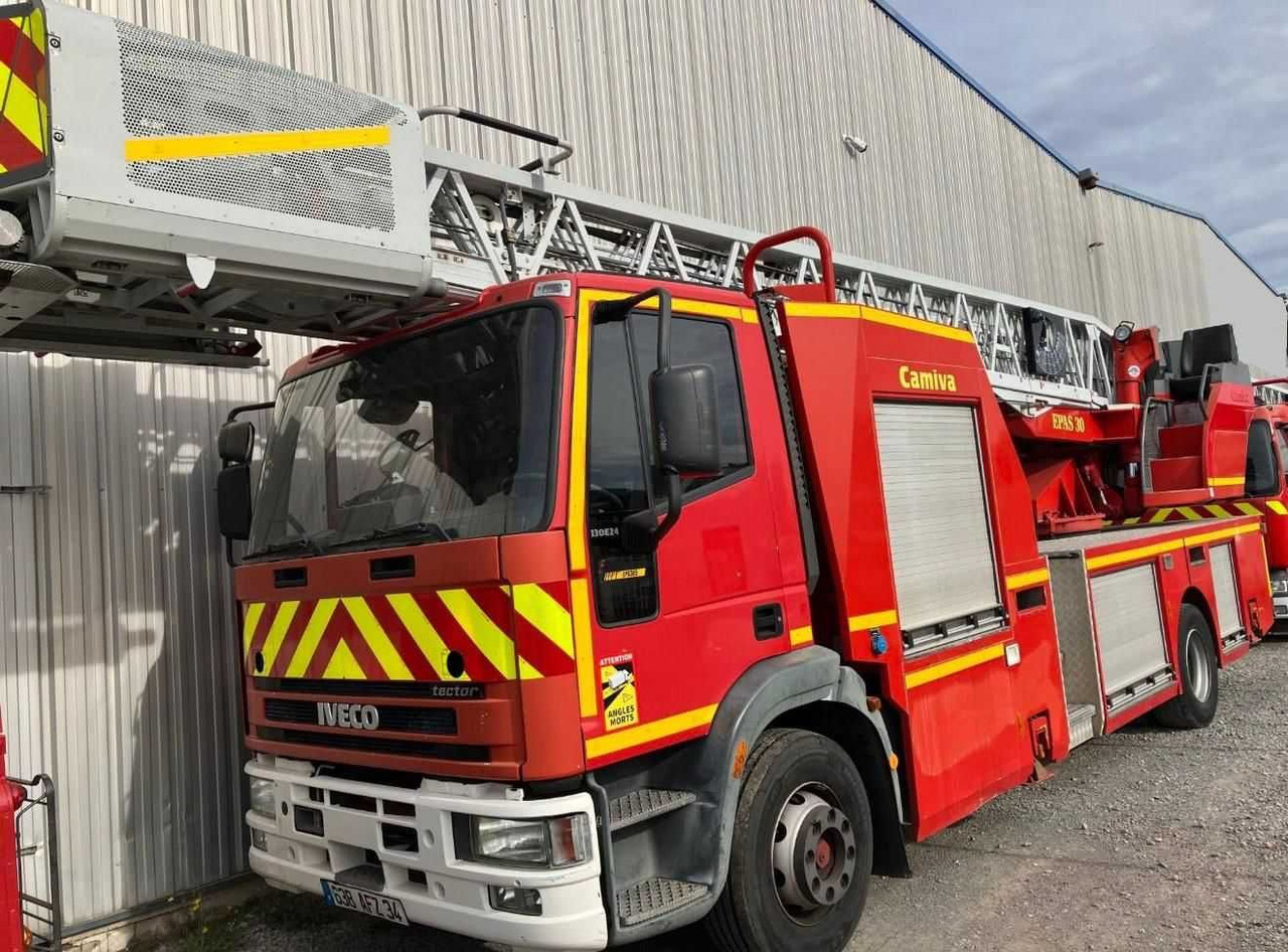 Drabina strażacka 30 m , IVECO Eurocargo Tector 130E24, Camiva EPAS 30 - Samochód pożarniczy: zdjęcie 1 Drabina strażacka 30 m , IVECO Eurocargo Tector 130E24, Camiva EPAS 30 - Samochód pożarniczy: zdjęcie 1