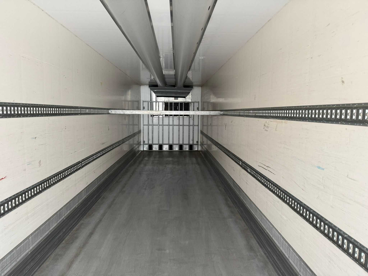 Сhłodnia CHEREAU ,THERMO KING SLXi 300 , SAF, 2017 rok, 6146 mtg !!! - Naczepa chłodnia: zdjęcie 5 Сhłodnia CHEREAU ,THERMO KING SLXi 300 , SAF, 2017 rok, 6146 mtg !!! - Naczepa chłodnia: zdjęcie 5