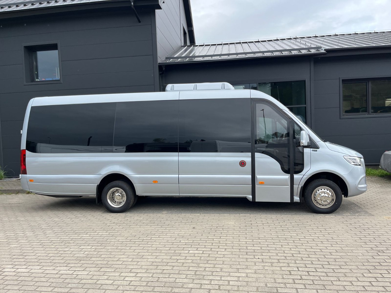 Mercedes-Benz Sprinter 519 TRANSFER XL / 22+1+1 / ON STOCK!!! Mercedes-Benz Sprinter 519 TOURIST XL/ 21-24 Seats/ IN STOCK! - Minibus, Mikrobus: zdjęcie 4 Mercedes-Benz Sprinter 519 TRANSFER XL / 22+1+1 / ON STOCK!!! Mercedes-Benz Sprinter 519 TOURIST XL/ 21-24 Seats/ IN STOCK! - Minibus, Mikrobus: zdjęcie 4
