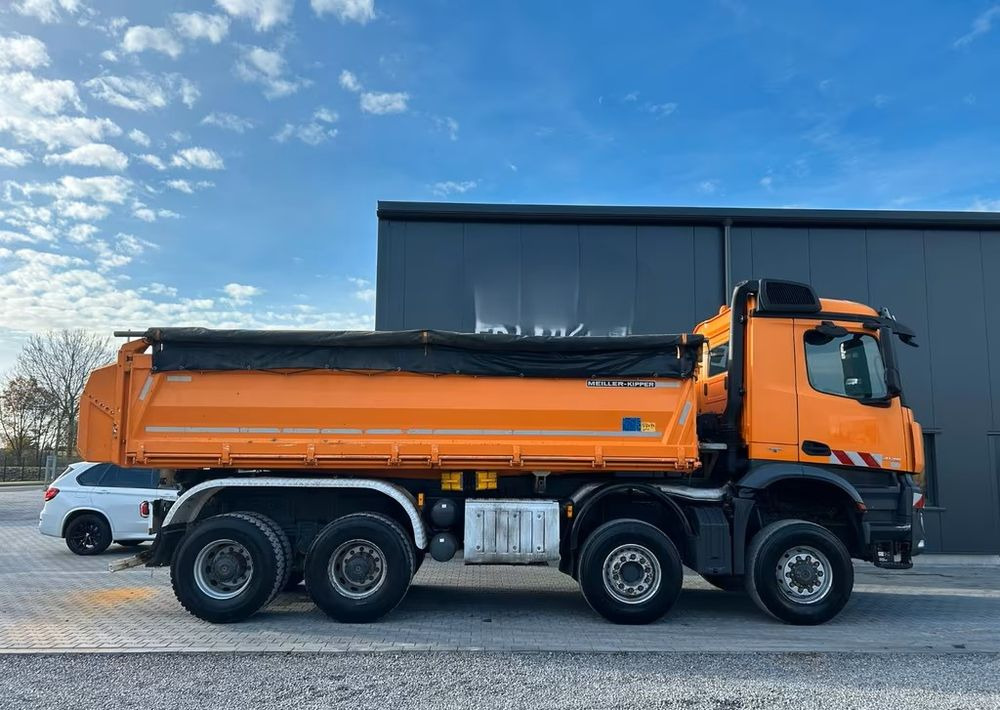 Mercedes-Benz 4145 / 8x6 / Wywrotka trójstronna Meiller Bordmatik manual / Euro 6 / Retarder / 440 000 km! - Wywrotka: zdjęcie 5 Mercedes-Benz 4145 / 8x6 / Wywrotka trójstronna Meiller Bordmatik manual / Euro 6 / Retarder / 440 000 km! - Wywrotka: zdjęcie 5