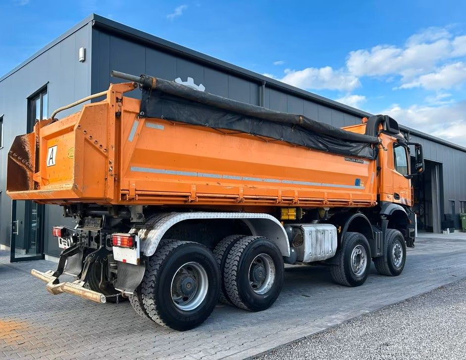 Mercedes-Benz 4145 / 8x6 / Wywrotka trójstronna Meiller Bordmatik manual / Euro 6 / Retarder / 440 000 km! - Wywrotka: zdjęcie 2 Mercedes-Benz 4145 / 8x6 / Wywrotka trójstronna Meiller Bordmatik manual / Euro 6 / Retarder / 440 000 km! - Wywrotka: zdjęcie 2