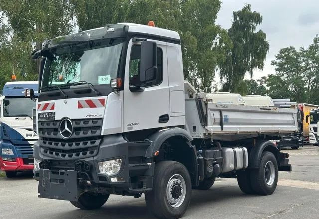 Mercedes-Benz Arocs 2040 4x4 – Meiller | Euro 6c | płyta czołowa do montażu pługu, osprzętu zimowego lub komunalnego | Automat | Resory stalowe (Blatt-Blatt) - Wywrotka: zdjęcie 4 Mercedes-Benz Arocs 2040 4x4 – Meiller | Euro 6c | płyta czołowa do montażu pługu, osprzętu zimowego lub komunalnego | Automat | Resory stalowe (Blatt-Blatt) - Wywrotka: zdjęcie 4