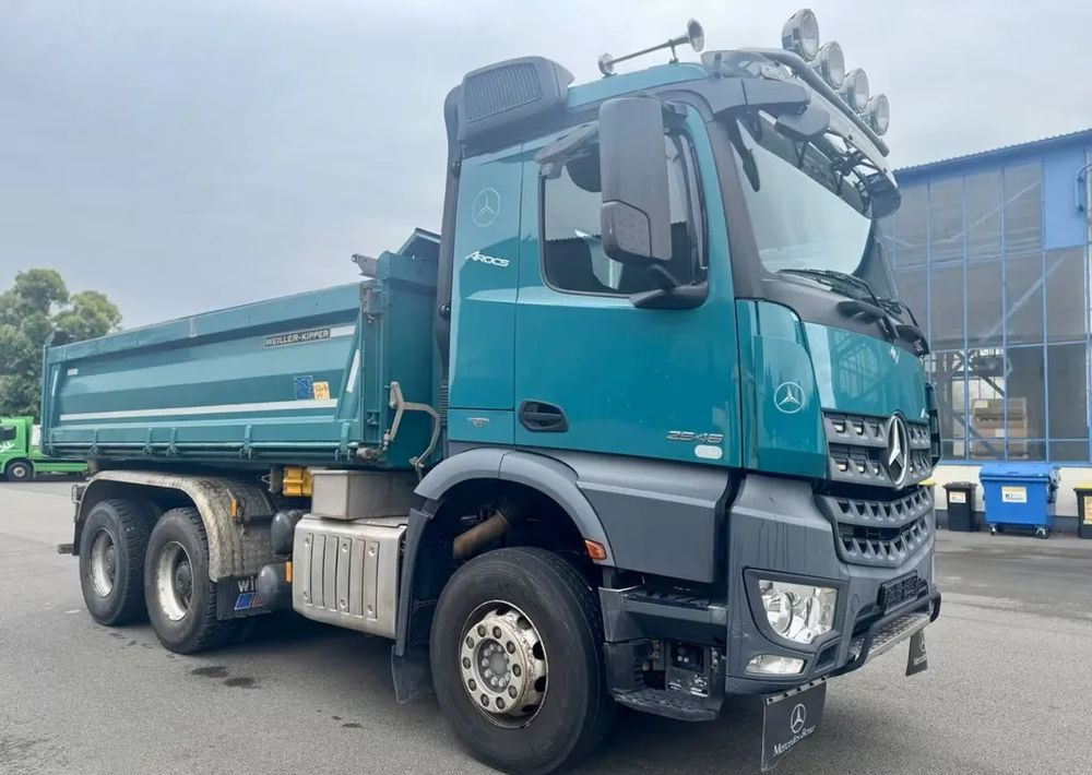 Mercedes-Benz Arocs 2646 6x4 – Wywrotka trójstronna Meiller / Bordmatik / Euro6 - Wywrotka: zdjęcie 3 Mercedes-Benz Arocs 2646 6x4 – Wywrotka trójstronna Meiller / Bordmatik / Euro6 - Wywrotka: zdjęcie 3