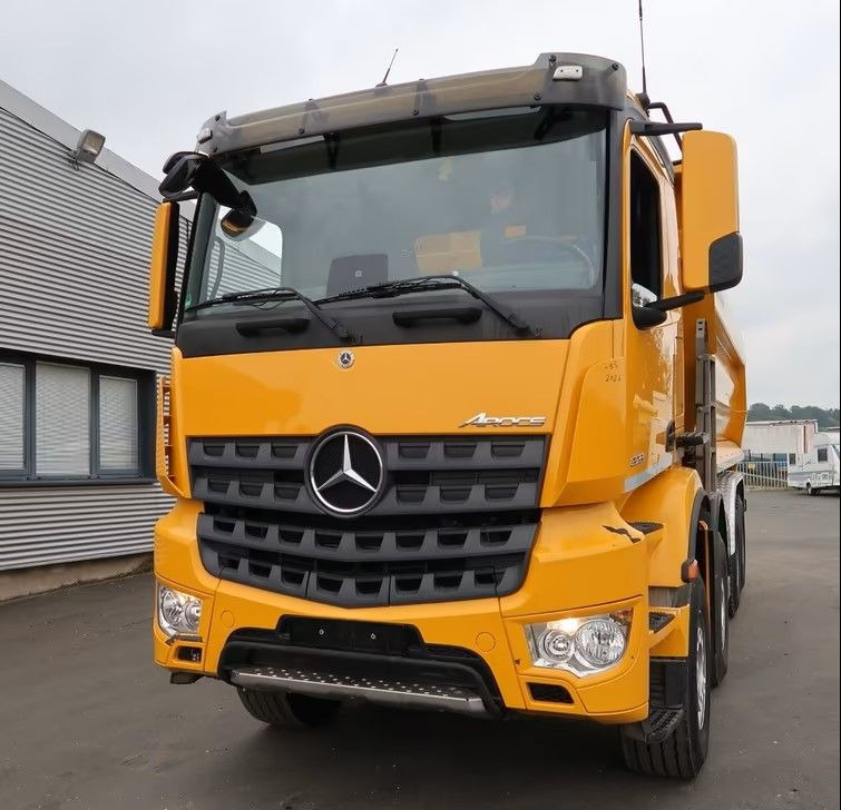 Mercedes-Benz Arocs 3251 8x4 | 510 KM | Euro 6d | Navi | Wywrotka Trójstronna | 215 600 km !! - Wywrotka: zdjęcie 3 Mercedes-Benz Arocs 3251 8x4 | 510 KM | Euro 6d | Navi | Wywrotka Trójstronna | 215 600 km !! - Wywrotka: zdjęcie 3
