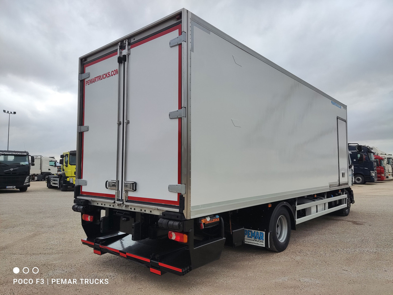 RENAULT MIDLUM D16 240 EURO 6 - Samochód ciężarowy chłodnia: zdjęcie 5 RENAULT MIDLUM D16 240 EURO 6 - Samochód ciężarowy chłodnia: zdjęcie 5